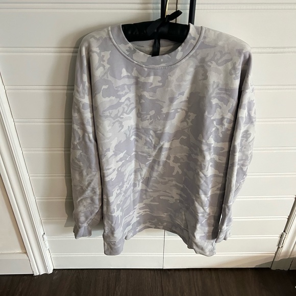 Lululemon Perfectly Ovrsized Crew Sweatshirt Heritage 365 Camo Grey/White Size 8 - Picture 5 of 7